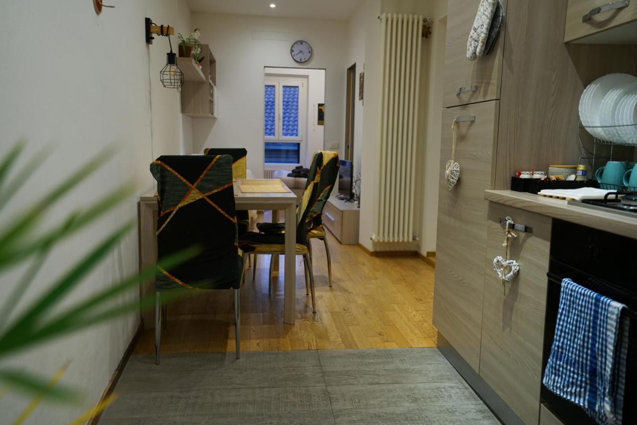 Ferienwohnung Fast Wifi E Netflix -- Centro Di Rho Vicino Stazione Exterior foto